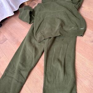 Aritzia tna mega hoodie n sweats size xs both